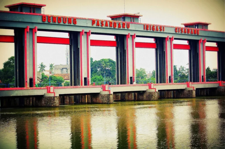 Bendungan Pasar Baru Kota Tangerang